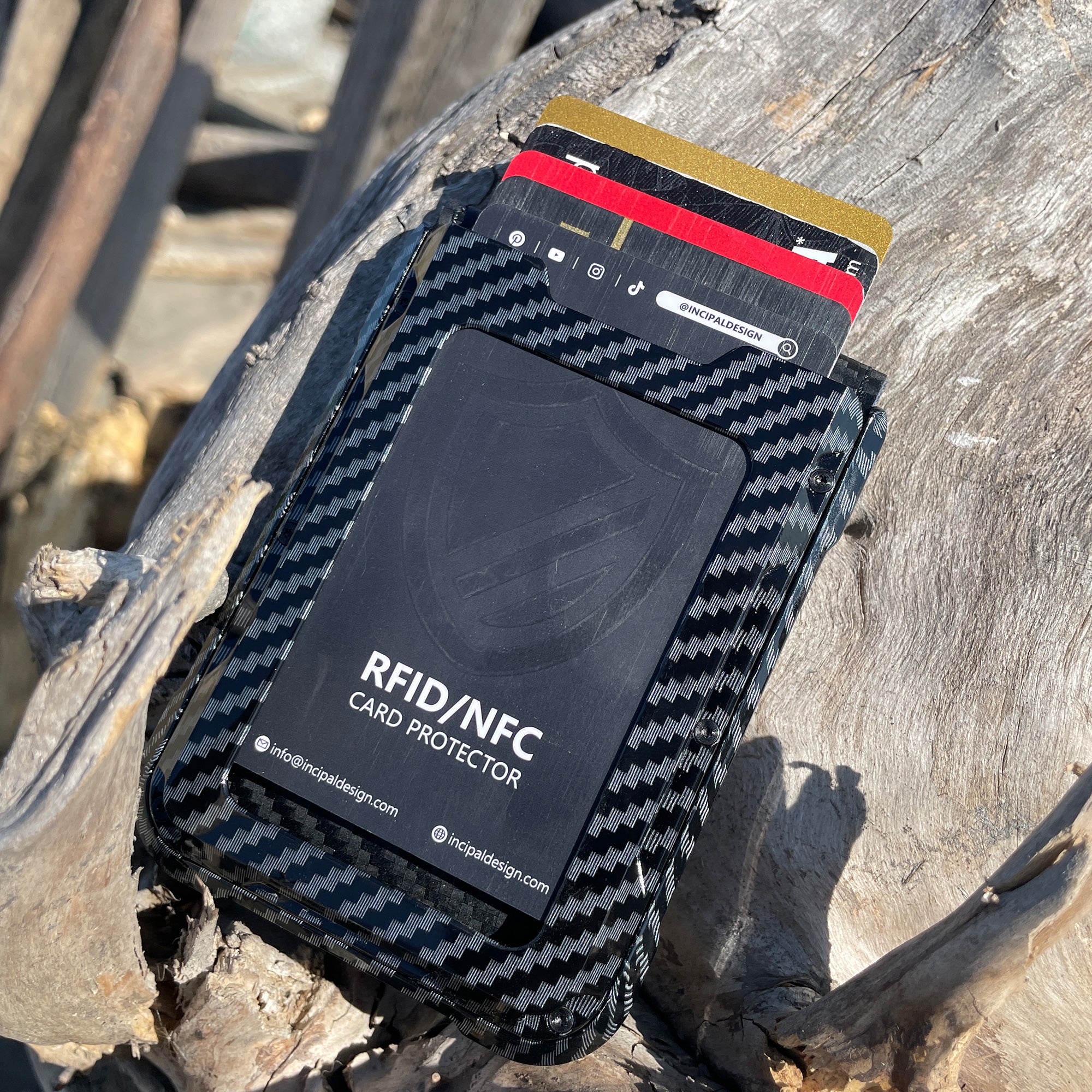 I09 Wallet for Men - Carbon Fiber